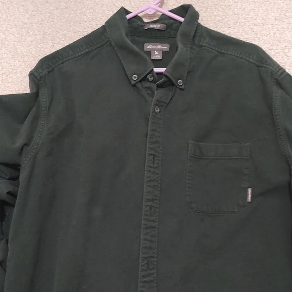 Eddie Bauer Forest Green Men's Button-Down Shirt - Picture 4 of 4